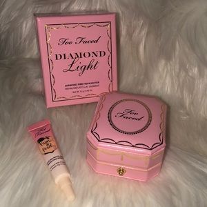 Too Faced Diamond Light 💎